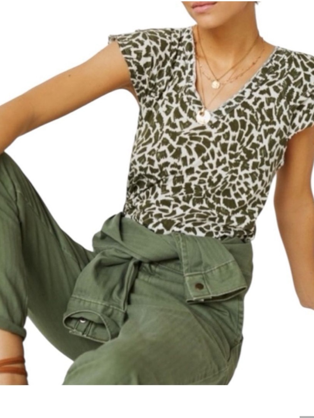 Maeve Anthropologie Animal Print Ruffle Sleeve V Neck Top T Shirt Green Cream L